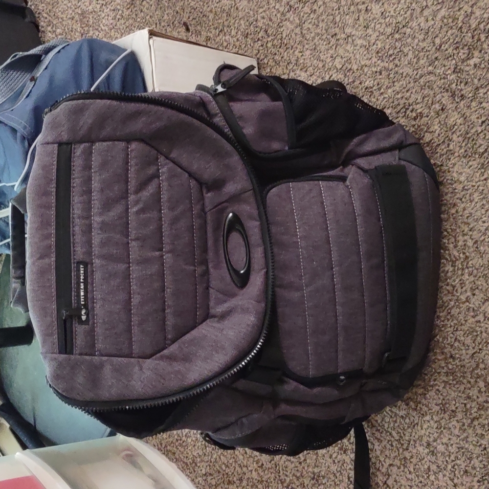 Oakley Enduro 5.0 backpack